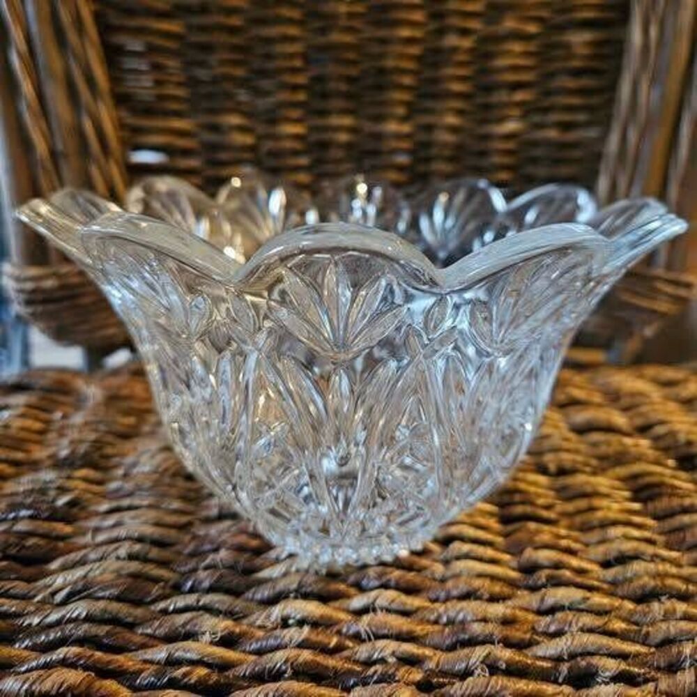 Vintage Crystal Scalloped Flower Bowl - Cut Glass Serving Dish